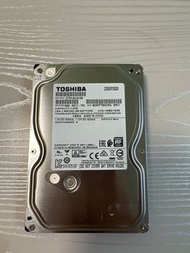 TOSHIBA 硬碟1T B