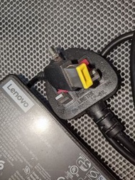 A Lenovo 90w 4.5a 20v laptop computer charger yellow rectangle square tip with HK/UK/Singapore mains power cable. 100% working, spare charger. Fits Thinkpad X240 X250 X260 and many more models