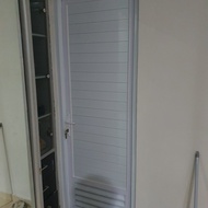 Pintu Kamar Mandi Aluminium Putih