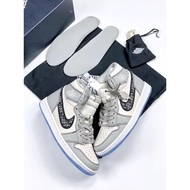 NI.CKE DIOR X Air Jordan 1 High OG AJ1 white gray men and women basketball shoes VMR0
