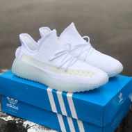 YEEZY BOOST 350 V2 WHITE