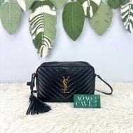 《荃灣實體店》YSL LOU 黑金羊皮流蘇相機包 斜肩包