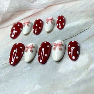 01 Nailbox polka dots from custard apple seeds