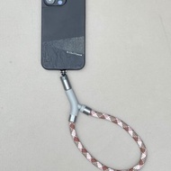 Yoggle Hand 手機手腕帶 手繩 【可換繩】啡紅色The McCartney