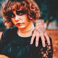 Wednesday Addams Family Thing Hand Decoration Addams Hand Scary Ornament Latex Props Halloween E0p4