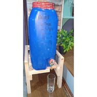 wooden water rack (table top)