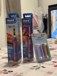 全新Oral B DB5510 迪士尼皮克斯《反斗車王》閃電王麥坤電動牙刷  Disney Pixar Cars Lightning McQueen / Princess electric tooth