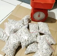 Batu koral putih kecil 1kg - Batu taman koral putih