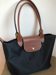Longchamp Le Pliage 28 中號  黑色 長柄