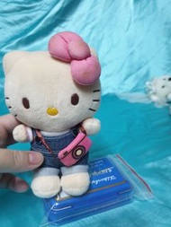 （R7）滿額可贈 2015年 三麗鷗 凱蒂貓 hello kitty 揹相機 可愛 收藏 娃娃 玩偶 布偶 早期 懷舊 復古 絨毛