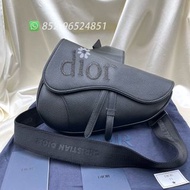 🔥全新閒置 可送禮✨全港最平 ‼支持面交陪驗 ‼🌈DIOR 迪奧 By Erl系列 Grained Calfskin Mens Saddle Bag 1ADPO093SER-H03E 磁性翻蓋開合可調