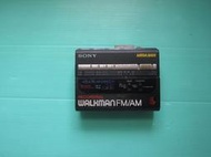 SONY  Walkman WM-AF67/BF67 卡式隨身聽  可過電.可電台..無卡帶功能..故障機