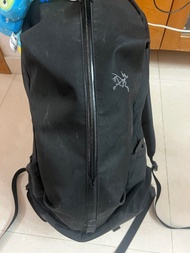 Arcteryx Arro 22L Backpack / BLACK（全黑LOGO）