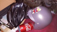 二手，單車頭盔，(Bell) 大人加小童共兩個 (兩個也有調整長短頸带)，屯門交收, Bell adult bike helmet, plus a child untraman bike helmet, 2 helmets (Both are adjustable), trade in Tuen.Mun.
