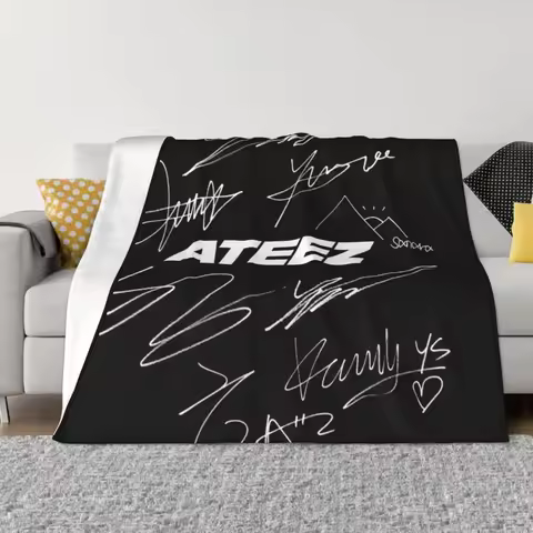 ATEEZ - Logo + autographs (black) Throw Blanket Softest For Sofa Thin Bed covers Moving Blankets