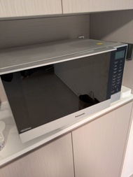 Panasonic 樂聲 NN-GF574M 27公升 變頻式 座檯式燒烤微波爐 microwave oven