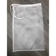 Mesh bag as a laundry bag and a free HeraDG 3-layer life jacket