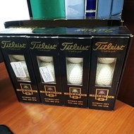 New Titleist Golf Balls 1 box (3 x 4 = 12 balls)