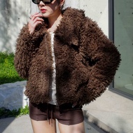 AMUSE BKK - Goofy Coat เสื้อโค้ทขนแกะคอปกซิปหน้า