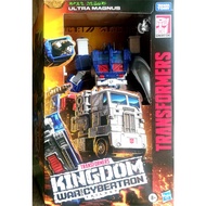 Hasbro Transformers Kingdom Leader Ultra Magnus BIB