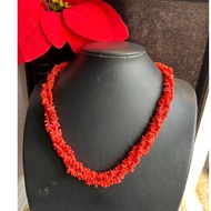 Red blood san.ho necklace with 3 beads about 5 to 6 mm long, 52 cm long, worn shorter and twisted wi