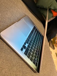 二手 MacBook Pro 2015/ 13寸/256G/Retina顯示器