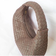 Armenia Taupe Bag size L