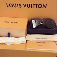 LV太陽眼鏡❤️ Louis Vuitton 品牌專櫃購買🌟保證100%正品❤️鏡面全是LV花紋設計