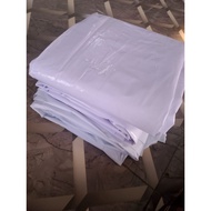 Plain white banner or banner measuring 3 x 6 meters