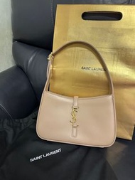 Ysl Saint Laurent Le 5 A 7 Hobo bag