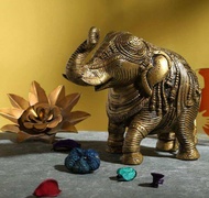 ETHNIC INDIAN HANDCRAFTED ELEPHANT BRASS SHOWPIECE ( Heavy and  Dimensions Length: 7.5 inches (18.7 