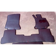 Mercedes C200 Carpet/250/300 non-luggage