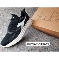 HITAM Diadora black running sports shoes diadora black jogging shoes