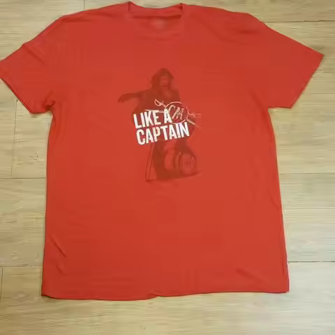 Captain Morgan Rum T Shirt Men's Large Used Red Soft Fabric
