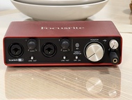 Focusrite Scarlett 2i2 2nd Gen interface