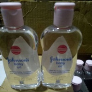 Johnson's baby oil 125ml