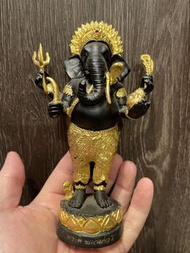 泰國佛牌 龍婆key企立象神供奉型