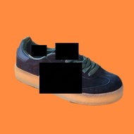 Black/Wht Low Shoes Eur37 with Box (Actual Picture)