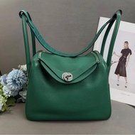 Hermes愛馬仕 lindy26 touch竹子綠拼鰐魚皮肩帶 銀扣 A刻