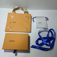 Donkey's Ring Necklace Pull-out Packaging Gift Box Louis Lv's Retro Bracelet Bracelet Universal Jewe
