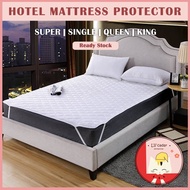 Premium Bed Mattress Protector / Duvet / Comforter / Quilt - Lightweight - Polyester Fabric