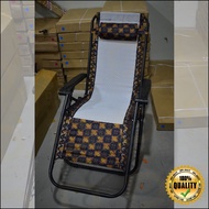 Rest Chair Zero Gravity Foldable Reclining Chair ( Easy to Use )