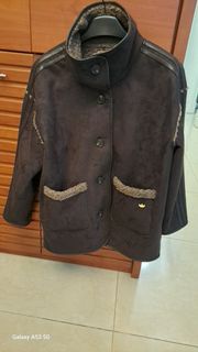 Adidas 棕色毛領外套