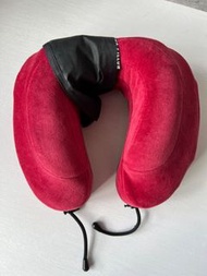 （搬屋清） Cabeau 旅行用記憶頸枕 (深紅色)