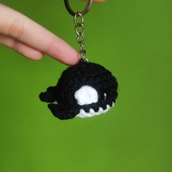 GANTUNGAN Littlecrochety orca whale crochet keychain