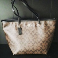 COACH handbag zip Tote , New