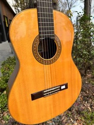 二手OVIA單板吉他《 美第奇樂器》 名家簽名現量款#全單板古典吉他🔴 雲杉木面板➡️側背板頂級玫瑰木製作