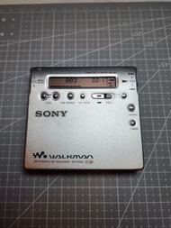 Sony MiniDisc MD Walkman MZ-R900