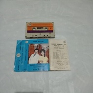 kaset pita Elly Kasim