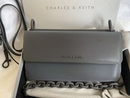 Charles & Keith 多用途袋 銀包 手機袋 斜孭袋 灰色 幻彩色